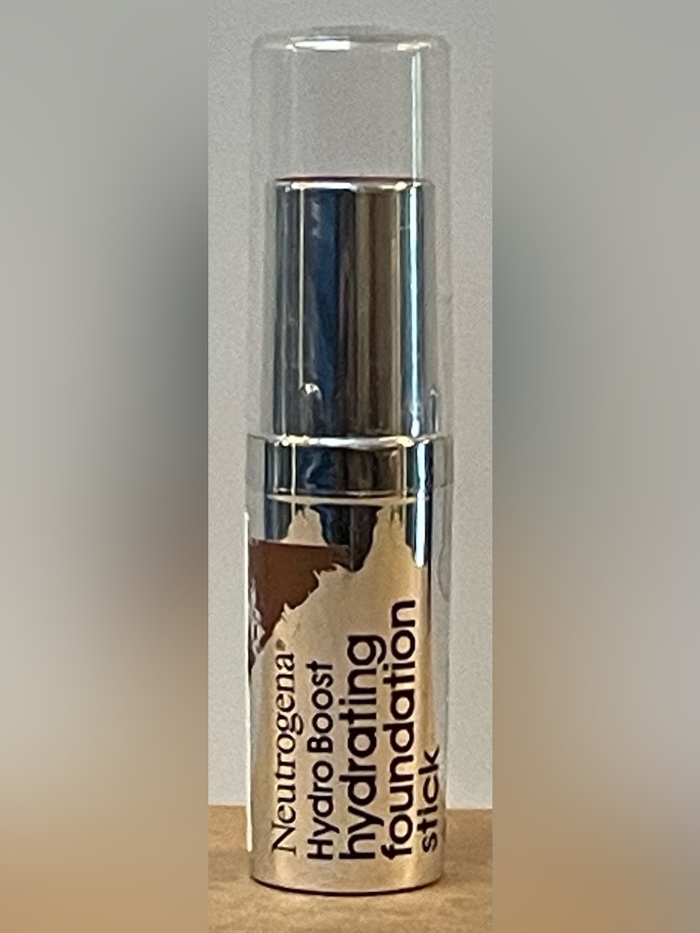 Neutrogena Hydro Boost Hydrating Foundation Stick — 135 Chestnut